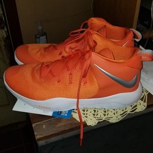 Nike ZoomRev II Size 16.5